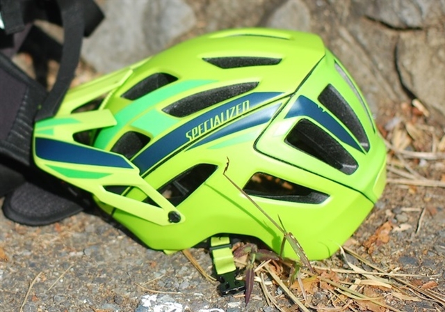 軽量ヘルメットであるための新たな視点と挑戦、AMBUSH